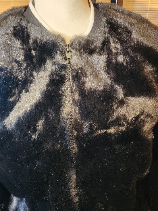 Jessica Simpson Faux Fur Jacket - Picture 5 of 9